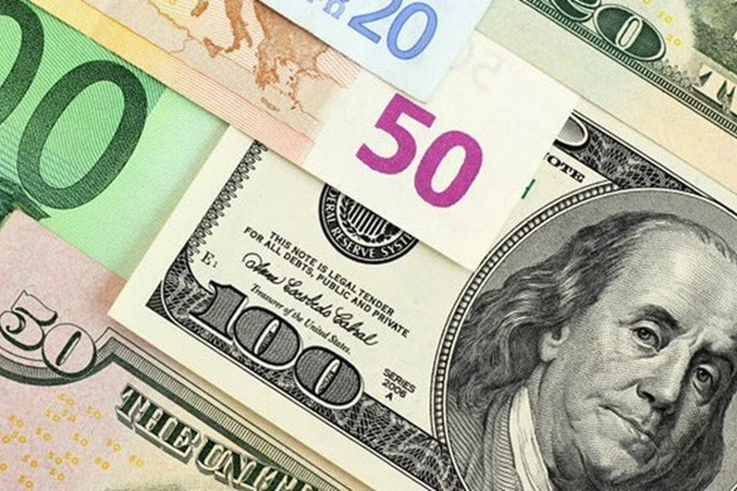 Tăng hừng hực ngày đầu năm mới, giá vàng bất ngờ vọt đỉnh, giá USD giảm