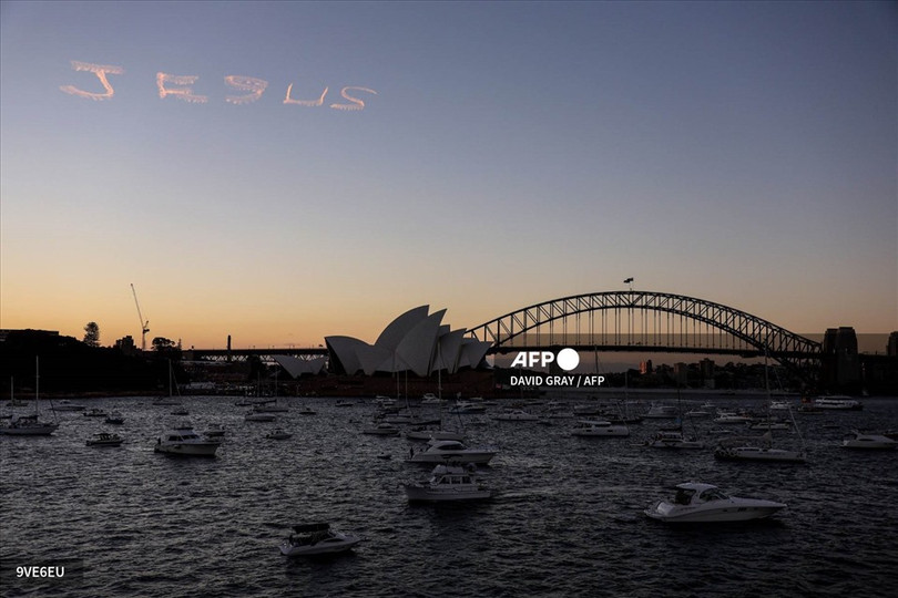 Sydney bắn pháo hoa đón năm mới 2022