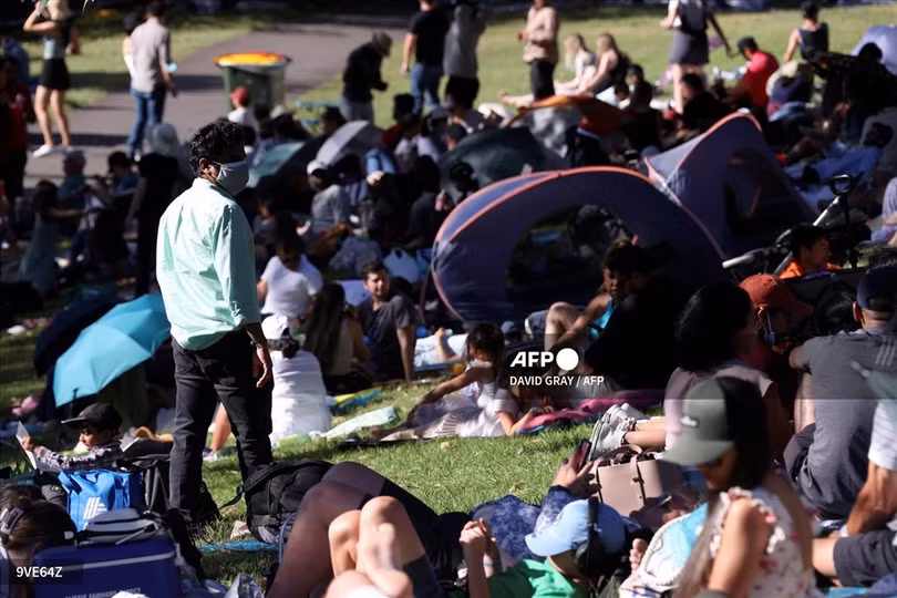 Sydney bắn pháo hoa đón năm mới 2022