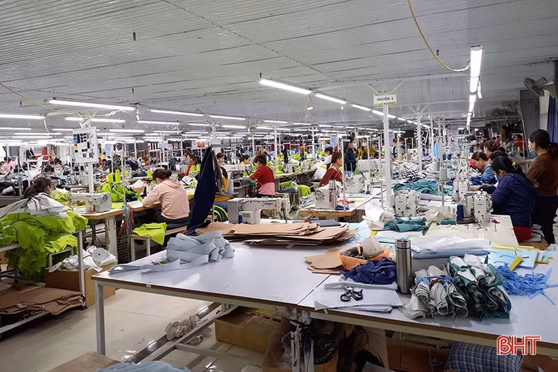 Đầu năm, doanh nghiệp may mặc Hà Tĩnh đã chốt đơn hàng đến cuối năm