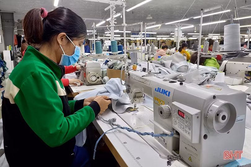 Đầu năm, doanh nghiệp may mặc Hà Tĩnh đã chốt đơn hàng đến cuối năm