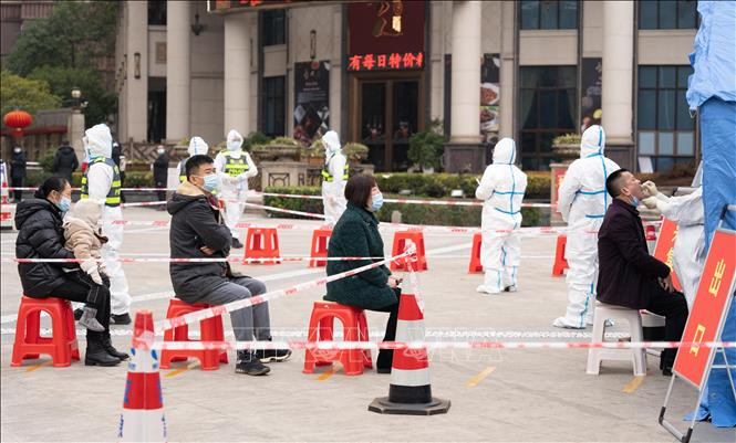 COVID-19 tới 6h sáng 2/1: WHO tin đại dịch chấm dứt trong năm 2022