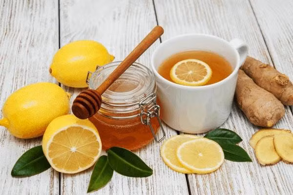 Uống nước chanh ấm mỗi sáng để tăng sức khỏe và cải thiện vóc dáng