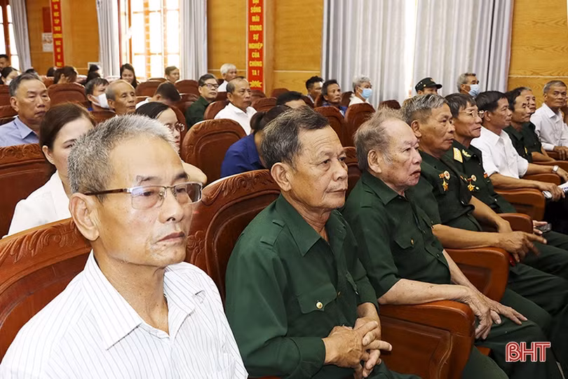 Các địa phương biểu dương, khen thưởng người có công tiêu biểu