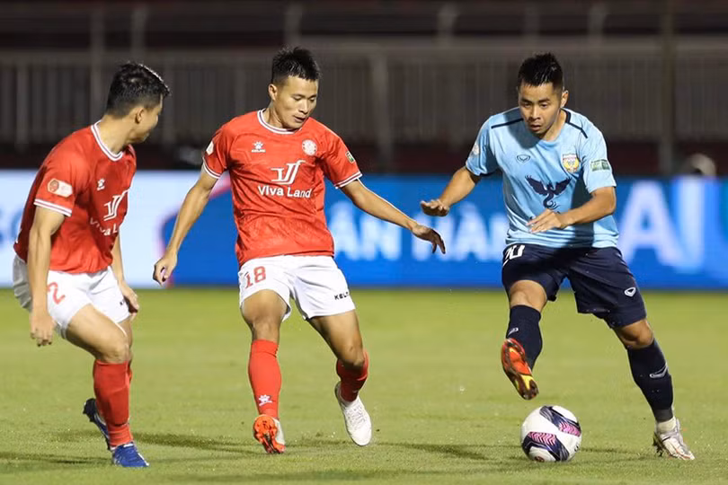 Hồng Lĩnh Hà Tĩnh “tính bài” khi tiếp dàn sao của đội bóng Thủ đô