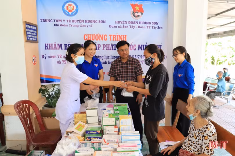 Hơn 200 đối tượng chính sách ở Hương Sơn được khám bệnh miễn phí