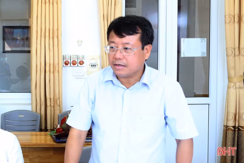 Trao tặng hệ thống 9 máy xét nghiệm cho Bệnh viện Đa khoa TP Hà Tĩnh