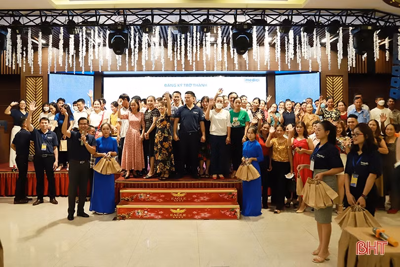 Medici Insurance khai trương văn phòng - phát triển đội ngũ phân phối bảo hiểm ứng dụng công nghệ tại Hà Tĩnh