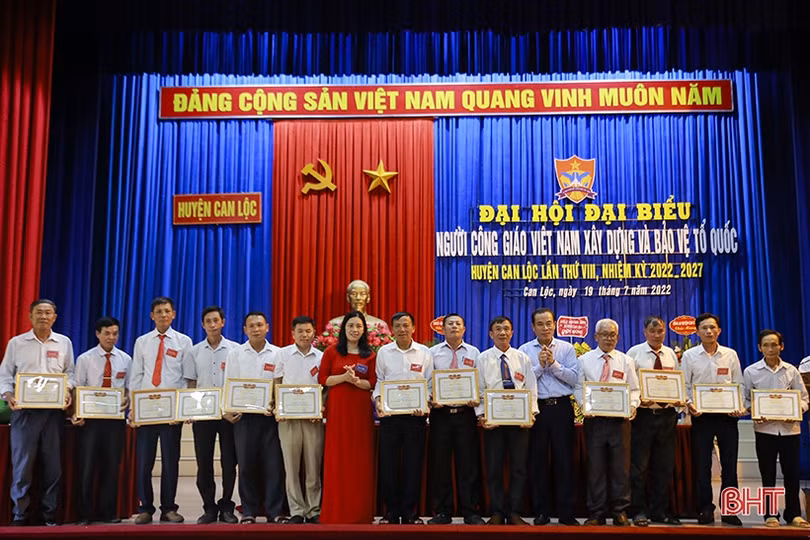 Người công giáo Can Lộc chung tay xây dựng quê hương vững mạnh