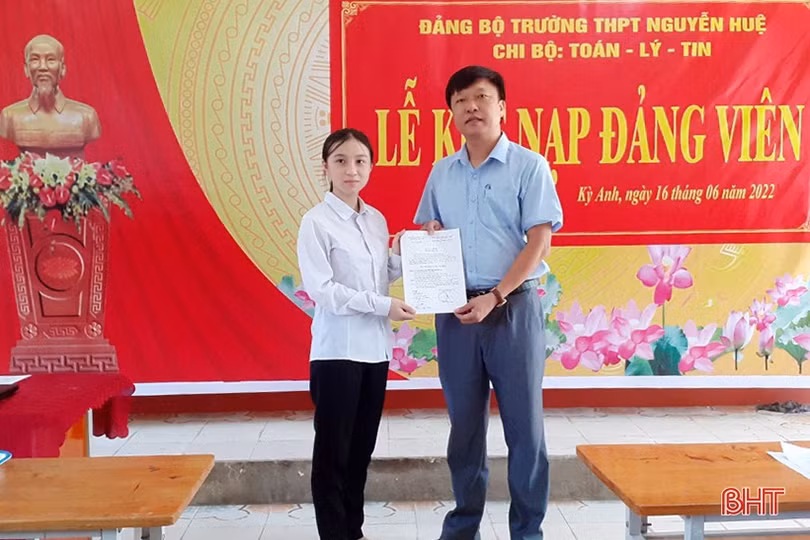 Công tác phát triển Đảng trong học sinh THPT ở Hà Tĩnh còn nhiều trăn trở