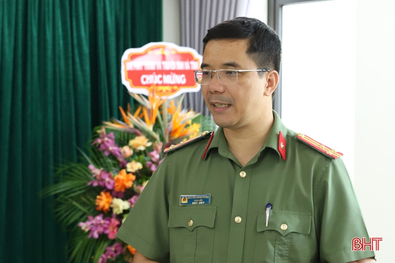 Thường trực HĐND tỉnh Hà Tĩnh chúc mừng Ngày truyền thống lực lượng Cảnh sát nhân dân