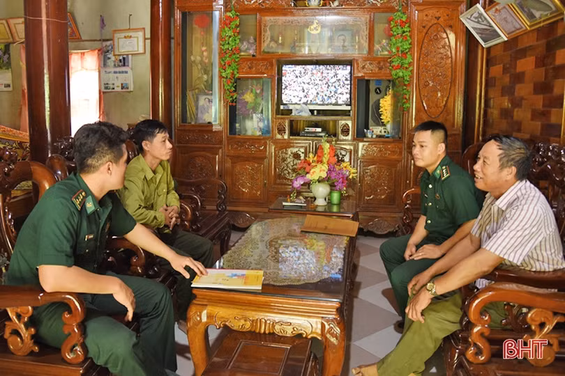 Bộ đội Biên phòng Hà Tĩnh gắn tuần tra bảo vệ biên giới với bảo vệ rừng