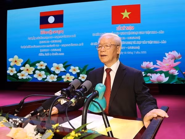 Tổng Bí thư: Tình đoàn kết Việt Nam - Lào là quy luật khách quan