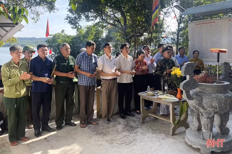 Xây dựng Khu tưởng niệm và Đền thờ anh hùng liệt sỹ tại khu vực hồ Kẻ Gỗ