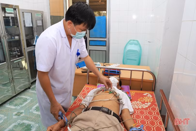 Hơn 200 đối tượng chính sách ở Hương Sơn được khám bệnh miễn phí