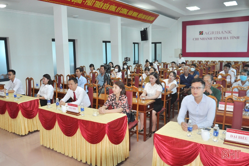 Agribank Hà Tĩnh xác nhận chủ nhân trúng thưởng ôtô Hyundai Kona