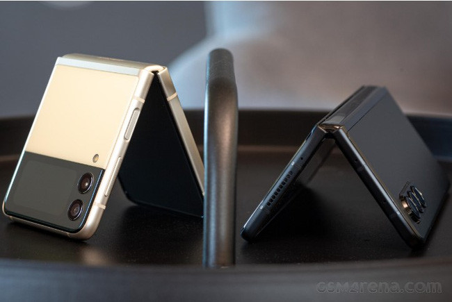 Samsung có thành công với điện thoại màn hình gập?