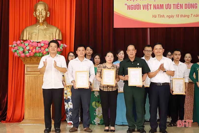 Lan tỏa Cuộc vận động người Việt Nam ưu tiên dùng hàng Việt Nam ở Hà Tĩnh