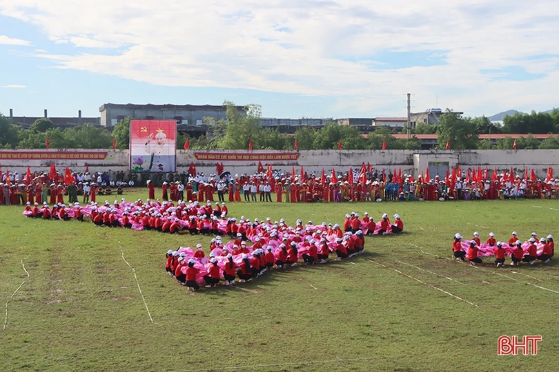 Khai mạc Đại hội TDTT huyện Cẩm Xuyên lần thứ IX