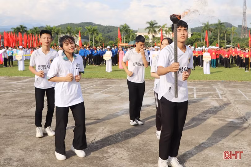 Khai mạc Đại hội Thể dục thể thao huyện Vũ Quang lần thứ V