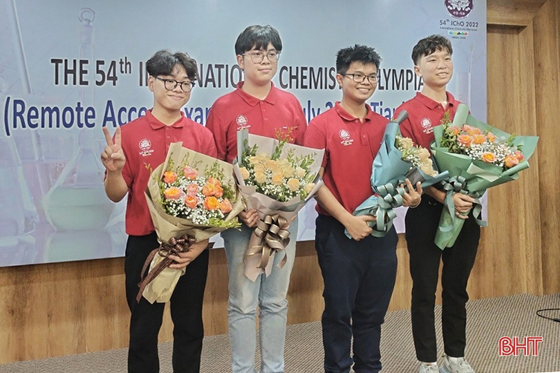 Nam sinh Hà Tĩnh giành Huy chương Vàng Olympic Hóa học quốc tế 2022