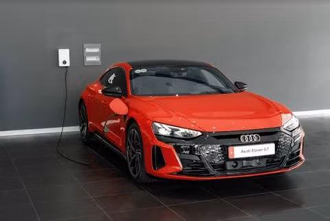 Siêu xe chạy điện Audi e-tron GT chính thức ra mắt tại Việt Nam