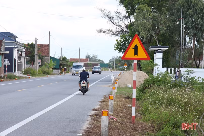 Vì sao trên đường ven biển đoạn xã Thịnh Lộc hay xảy ra tai nạn nghiêm trọng?