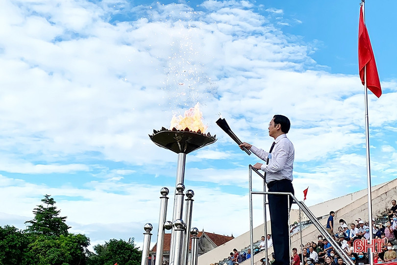 Khai mạc Đại hội TDTT huyện Cẩm Xuyên lần thứ IX ảnh 4 Khai mạc Đại hội TDTT huyện Cẩm Xuyên lần thứ IX