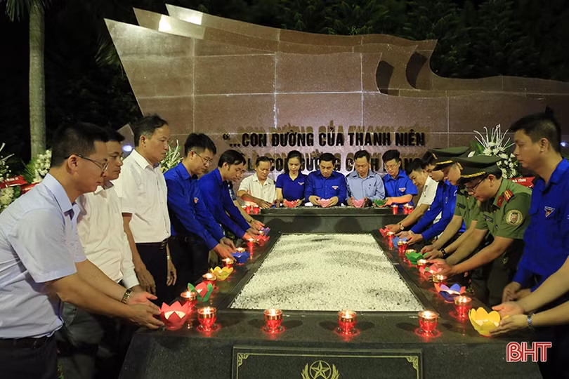 Tuổi trẻ Hà Tĩnh thắp nến tri ân Anh hùng liệt sỹ Lý Tự Trọng