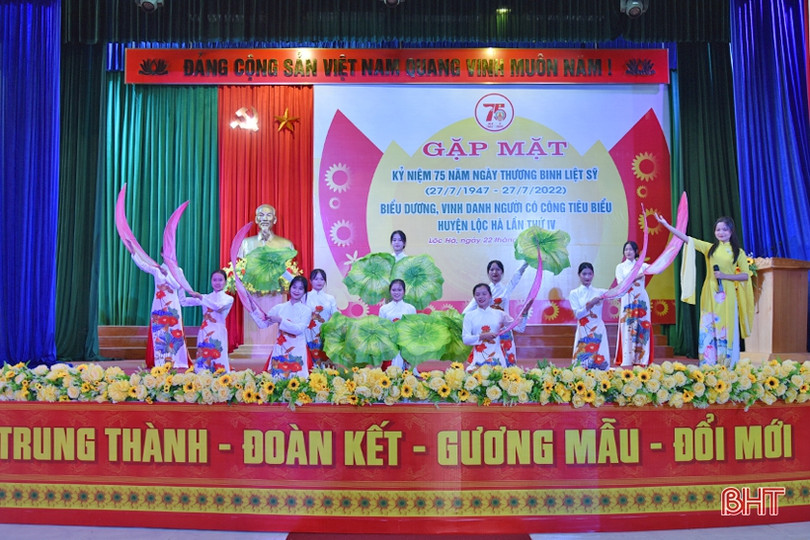 Các địa phương biểu dương, khen thưởng người có công tiêu biểu ảnh 16 Các địa phương biểu dương, khen thưởng người có công tiêu biểu