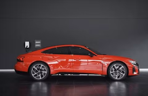 Siêu xe chạy điện Audi e-tron GT chính thức ra mắt tại Việt Nam