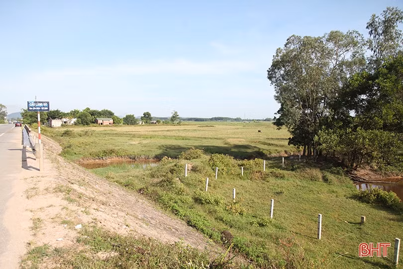 Vì sao phải điều chỉnh 3,15 km mốc thực địa GPMB cao tốc Bắc - Nam đoạn qua Thạch Hà?