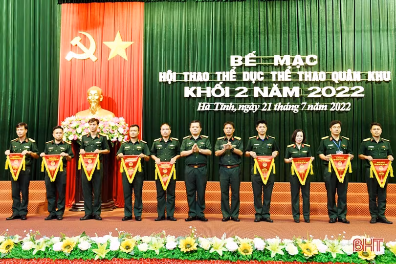 Bộ CHQS Hà Tĩnh nhất toàn đoàn Hội thao TDTT Quân khu 4