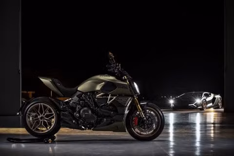 Ducati Diavel 1260 Lamborghini sắp về Việt Nam