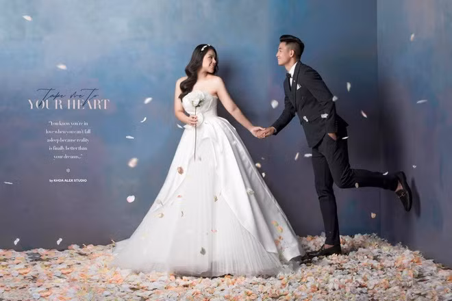 Hành trình từ yêu đến cưới của Bùi Tiến Dũng và vợ