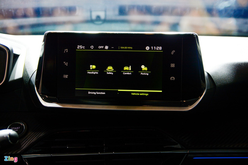 So sánh Peugeot 2008 GT Line và Hyundai Kona 1.6 Turbo