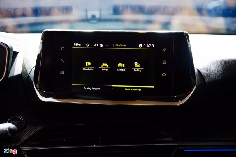 So sánh Peugeot 2008 GT Line và Hyundai Kona 1.6 Turbo