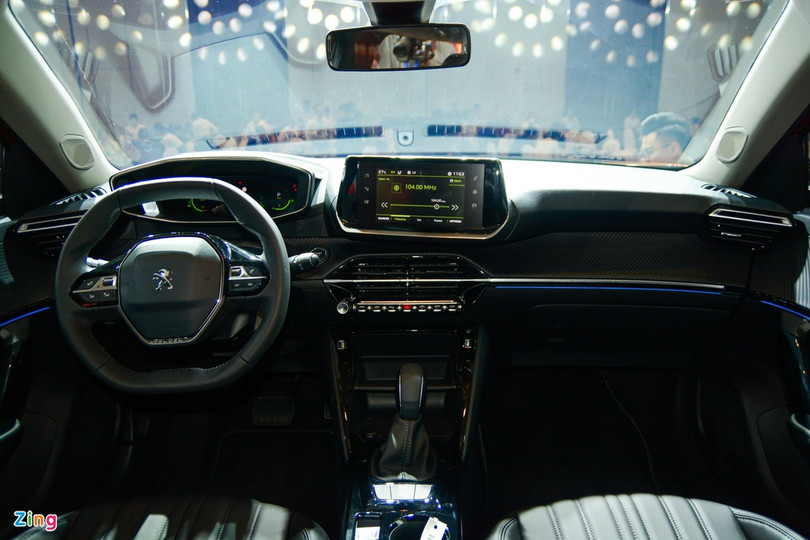 So sánh Peugeot 2008 GT Line và Hyundai Kona 1.6 Turbo