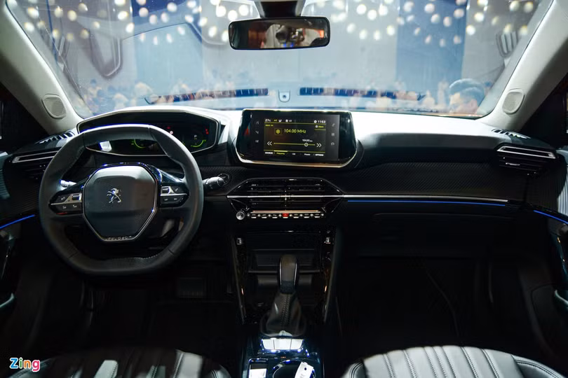 So sánh Peugeot 2008 GT Line và Hyundai Kona 1.6 Turbo