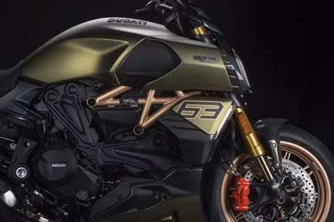 Ducati Diavel 1260 Lamborghini sắp về Việt Nam