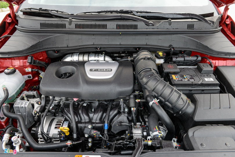 So sánh Peugeot 2008 GT Line và Hyundai Kona 1.6 Turbo