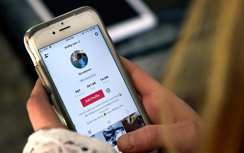 Cô bé 12 tuổi kiện TikTok ra tòa