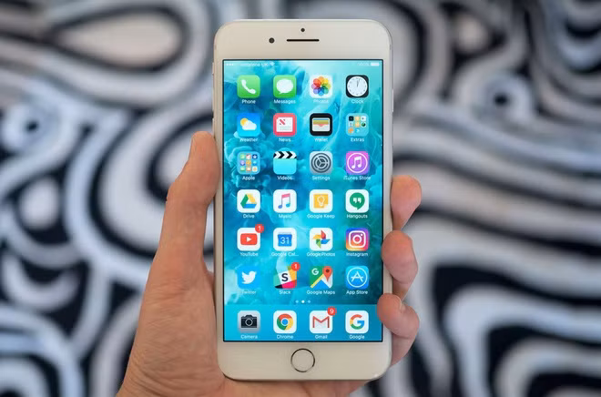 Loạt iPhone chính hãng giảm giá mạnh