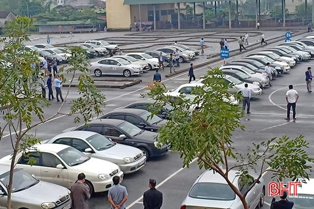 Hà Tĩnh tạm dừng tuyển sinh đào tại lái xe ô tô từ 22/3 phòng dịch Covid-19