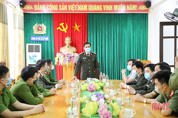 Giám đốc Công an Hà Tĩnh kiểm tra khu vực cách ly tại thị xã Kỳ Anh