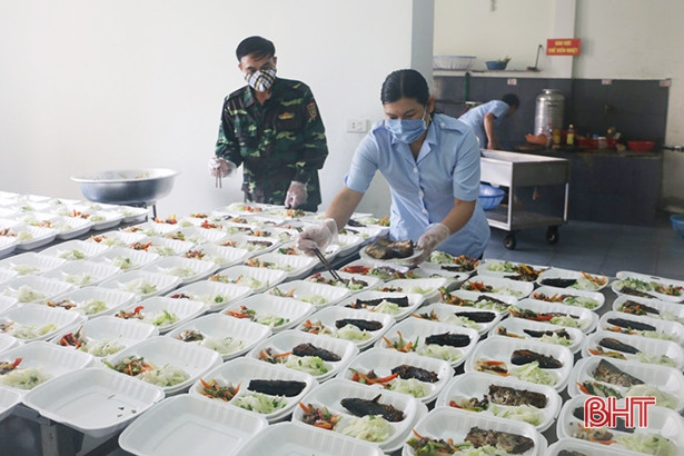 134 công dân cách ly tại Trường Quân sự Hà Tĩnh sức khỏe ổn định