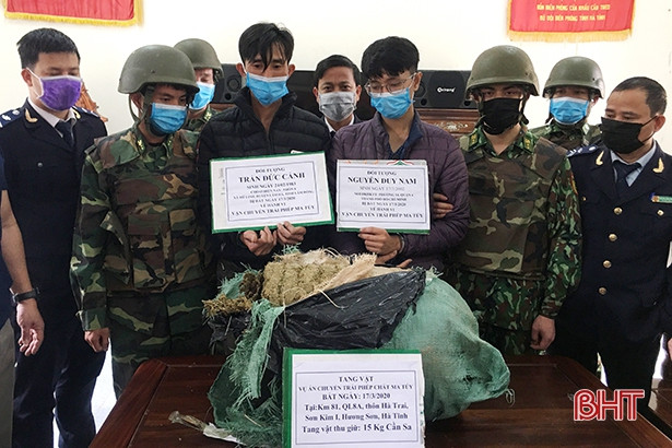 Khởi tố đối tượng vận chuyển 60.000 viên hồng phiến qua cửa khẩu Cầu Treo