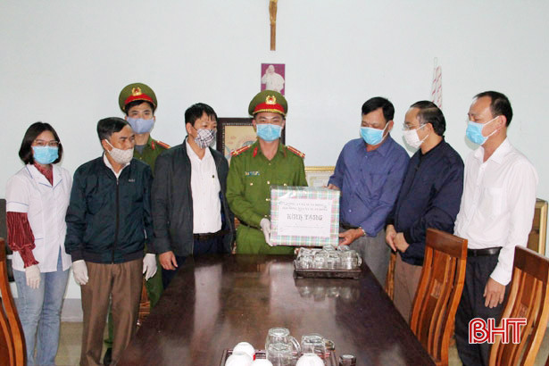 20 người vào khu cách ly tập trung phòng dịch Covid-19 ở Nghi Xuân