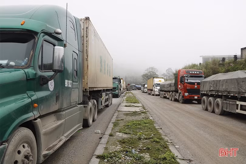 Lập khu cách ly, chuẩn bị tốt việc tiếp nhận lao động Hà Tĩnh về qua cửa khẩu Cầu Treo