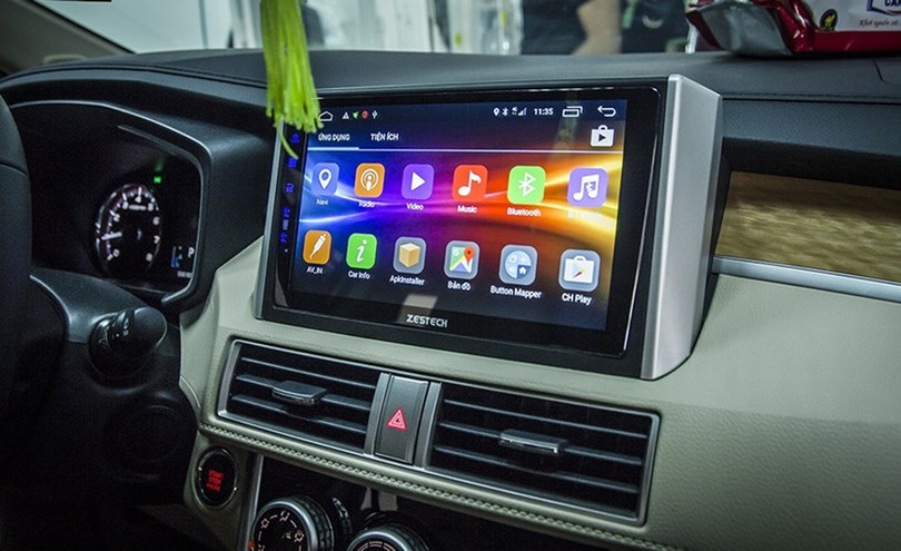 Bất ngờ khi màn hình cảm ứng trên ôtô làm gia tăng các vụ tai nạn